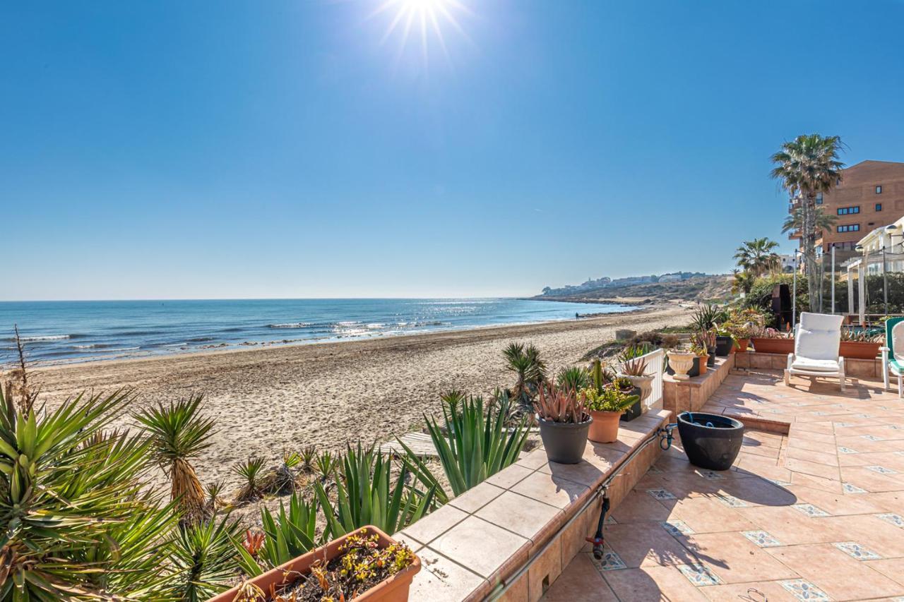 Beachfront Bliss: Apartamento A Pie De Playa Alicante Exteriér fotografie